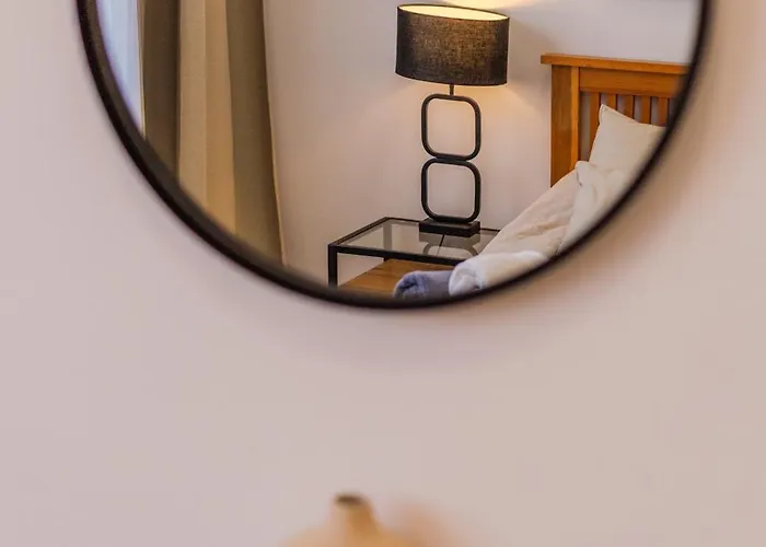 H&o Limnaria Poolside Paradise