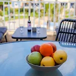 H&o Limnaria Poolside Paradise Daire *